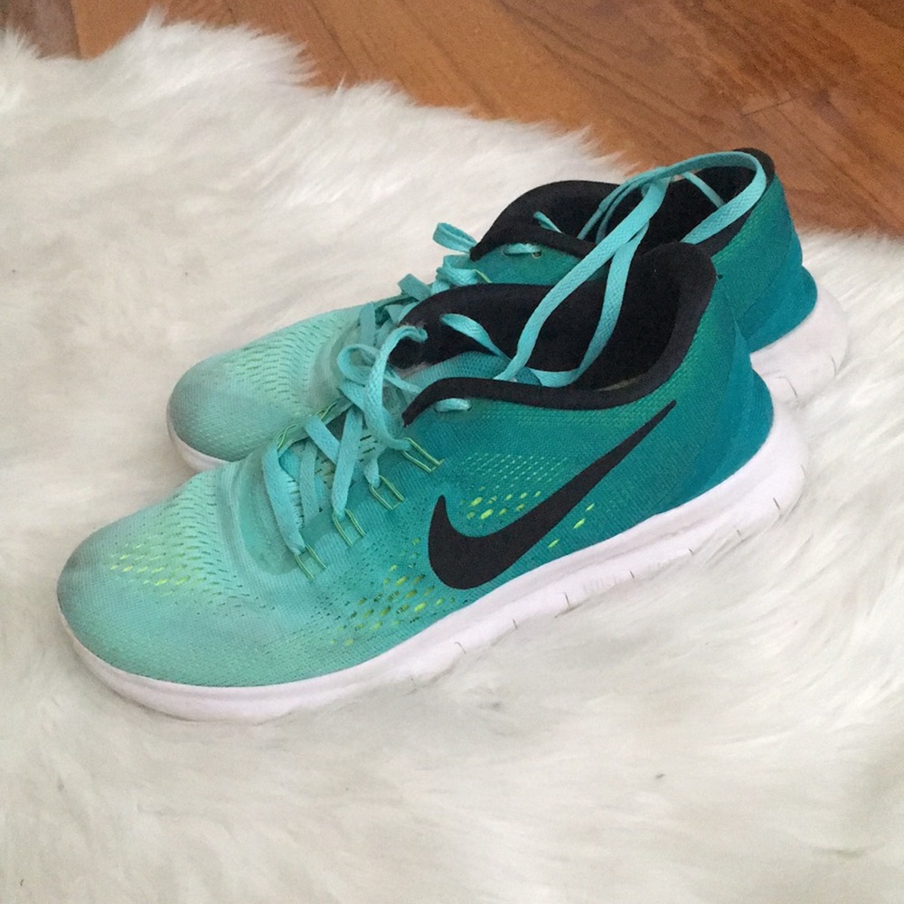 Nike Free RN✨